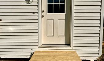 1045 Broadway, Bangor, ME 04401