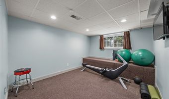 168 Castle Blvd, Akron, OH 44313
