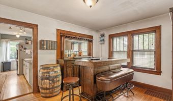 818 Northwestern Ave, Ames, IA 50010