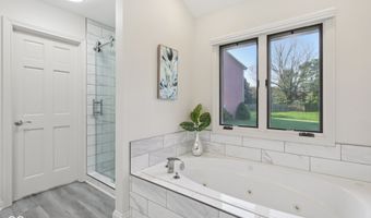 1424 Sarazen Cir, Indianapolis, IN 46239