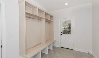 29549 N Hilltop Rd, Orange, OH 44022