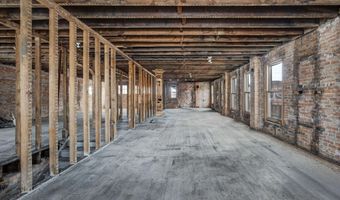 941 W Broad St, Columbus, OH 43222