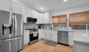 5465 Newcastle Ave 6, Encino, CA 91316