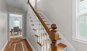 11 Ann St, Newport, RI 02840