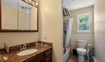 4844 PINE GROVE Cir, Allentown, PA 18106