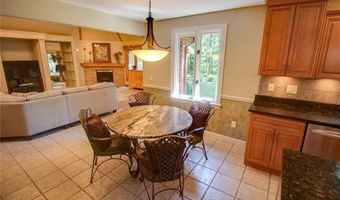4432 Thatcher Rd, Alton, IL 62002