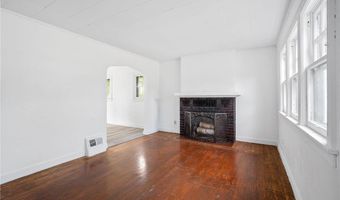 304 9th St SW, Austin, MN 55912