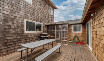 1145 NEWPORT Ave, Bandon, OR 97411