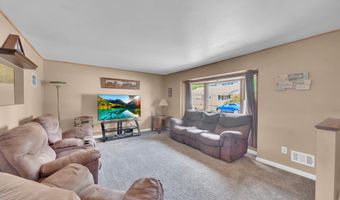 721 Cable Ave, Beachwood, NJ 08722
