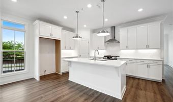 124 Downing Dr, Alpharetta, GA 30022