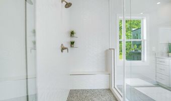 6908 GREYSWOOD Rd, Bethesda, MD 20817