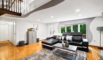 17 Basswood Ct, Albrightsville, PA 18210
