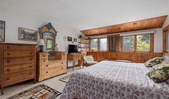 856 N Main Rd, Jamestown, RI 02835