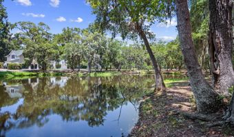 106 Coosaw Club Dr, Beaufort, SC 29907