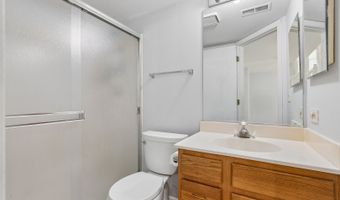 2692 S Embers Ln, Arlington Heights, IL 60005