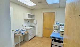 160 Wolcott St, Bristol, CT 06010