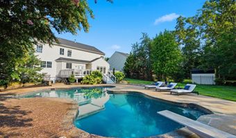 22082 WATER RUN Ct, Ashburn, VA 20148