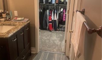 704 Elmwood Pt, Aurora, OH 44202
