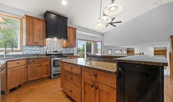 10664 58th St NE, Albertville, MN 55301