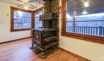 719 Viewpoint Rd, Ahsahka, ID 83520