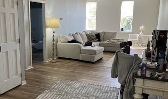 903 Main St 2, Antioch, IL 60002