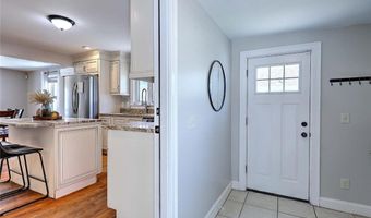 9 Norman St, Cumberland, RI 02864