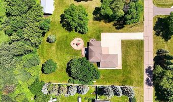 37785 Sunnyfield Cir, Avon, MN 56310