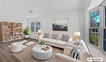 120 Birchwood Dr, Ballwin, MO 63011