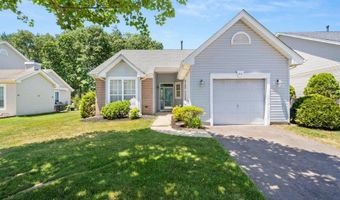 84 CHAIN Blvd, Bayville, NJ 08721