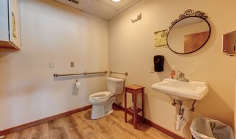 141 Dowd Ave, Canton, CT 06019