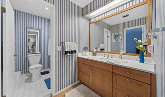 42 Turtle Bay Dr 42, Branford, CT 06405