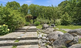 160 Ross Hill Rd, Charlestown, RI 02813