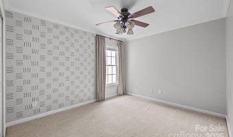 1904 Dearmon Dr, Charlotte, NC 28205