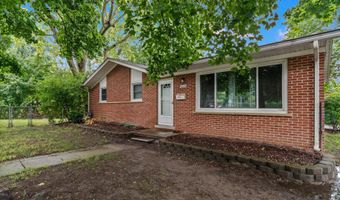 1015 N Maple Rd, Ann Arbor, MI 48103