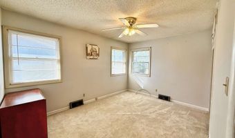 2202 Edgemont Dr, Arkansas City, KS 67005