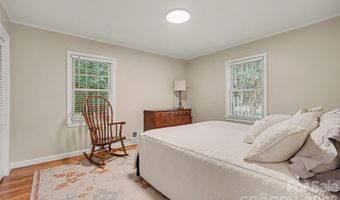 1203 Flintshire Dr, Albemarle, NC 28001