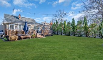 13 Chase Ave, Avenel, NJ 07001