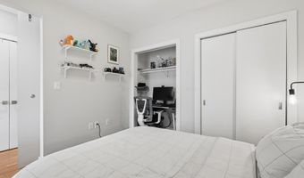 435 R St NW 404, Washington, DC 20001