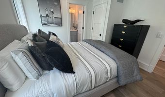 281 7TH St, Avalon, NJ 08202