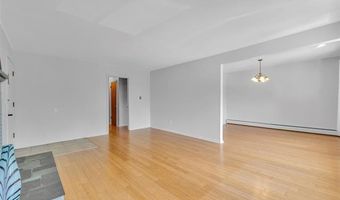 1558 1560 W Jones Dr SW, Ann Arbor, MI 48105