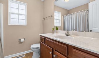 211 Courtland Dr, Angier, NC 27501