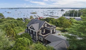 28 Newport St, Jamestown, RI 02835