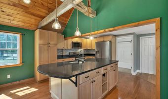 17 Croto Ln, Albany, NH 03818