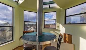908 MOUNTAIN VIEW Dr, Aztec, NM 87410