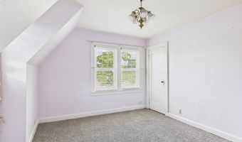 328 Marine Dr, Anderson, IN 46016