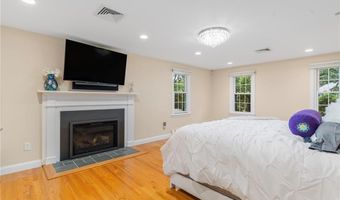 120 Fox Run, East Greenwich, RI 02818
