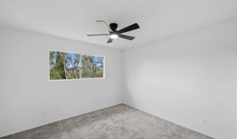 810 Omar Dr, Escondido, CA 92025