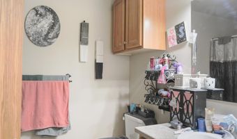 1306 S 12th St, Aberdeen, SD 57401