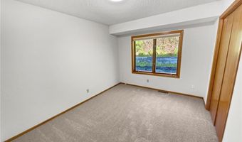 1531 Briarknoll Cir, Arden Hills, MN 55112