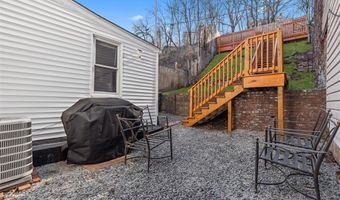 2818 Edwards Way, Airville, PA 15203